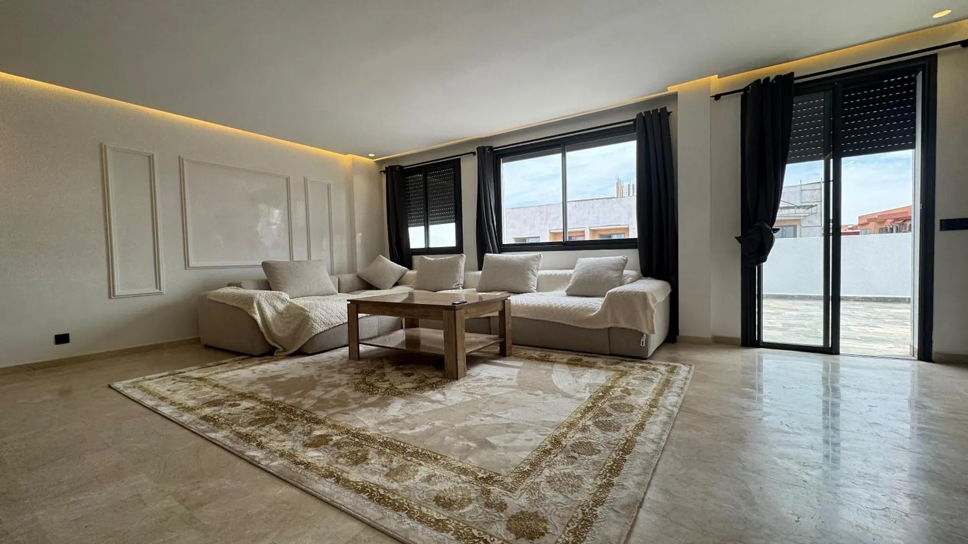 Splendide Dernier Etage Plein Coeur De Gueliz Et Carre Eden Apartment Marrakesh